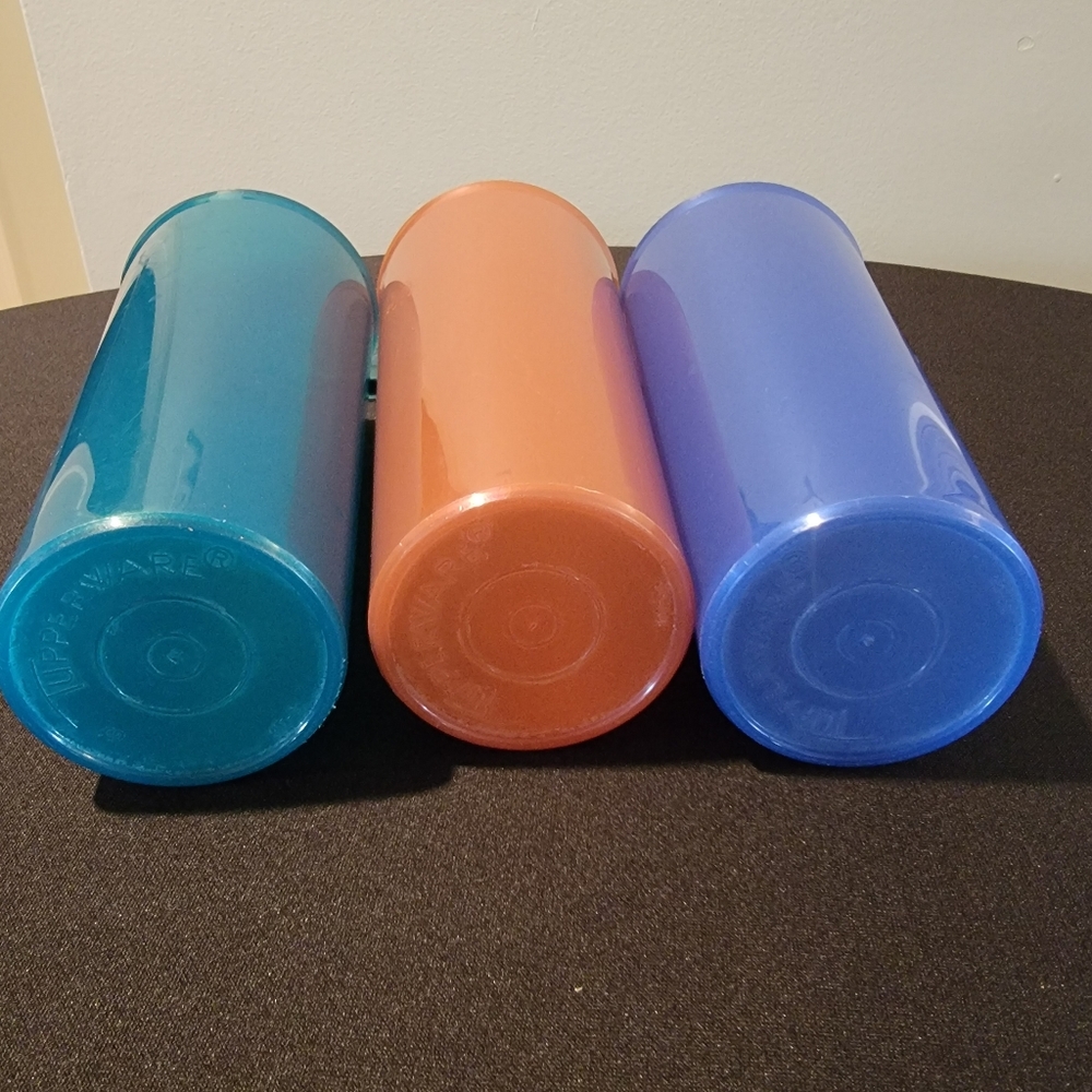 Lot of 3 Tupperware Tumblers with Seals Jewle Tones 16oz. - Picture 5 of 5